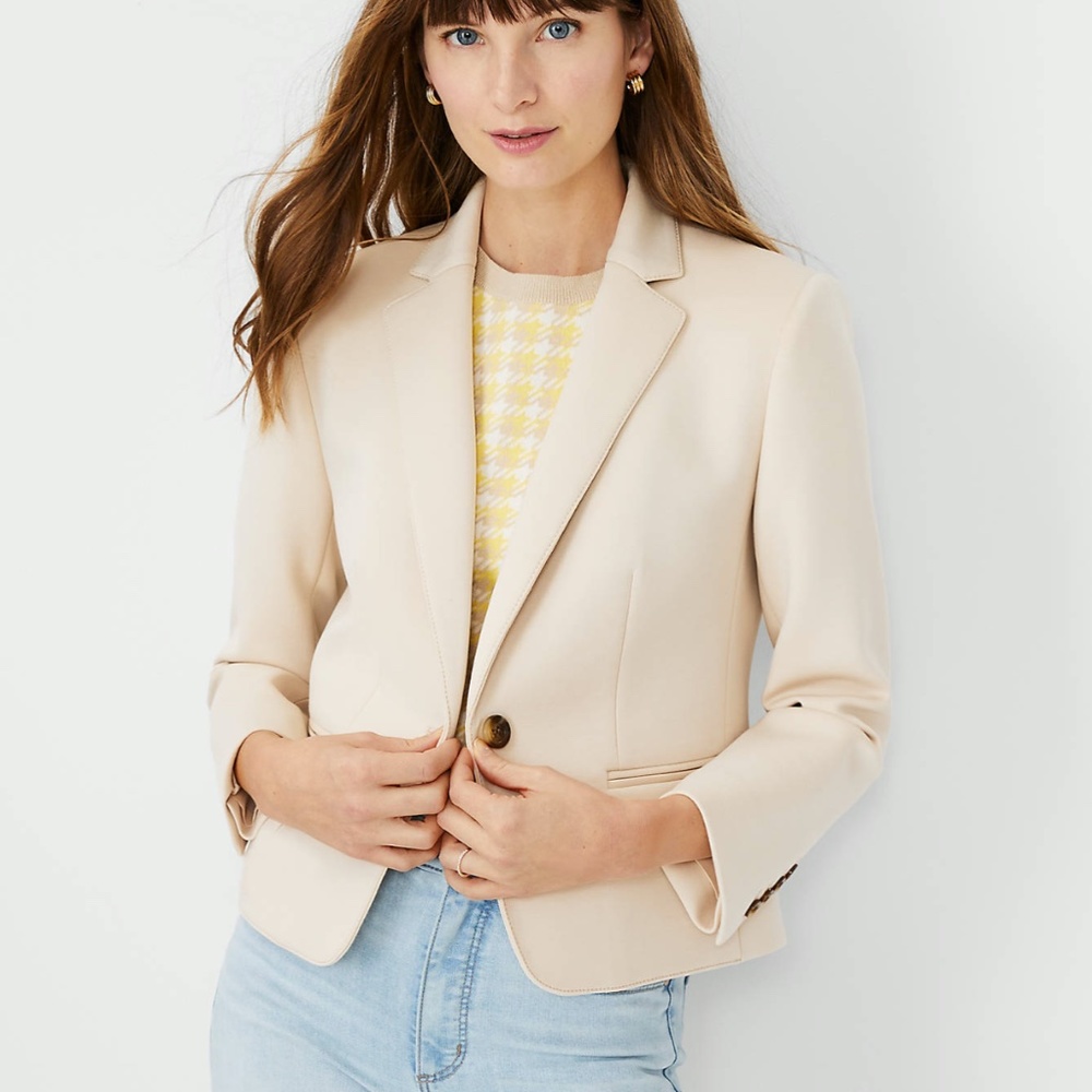 Ann Taylor The Newbury Blazer In Double Knit Beige Size 8